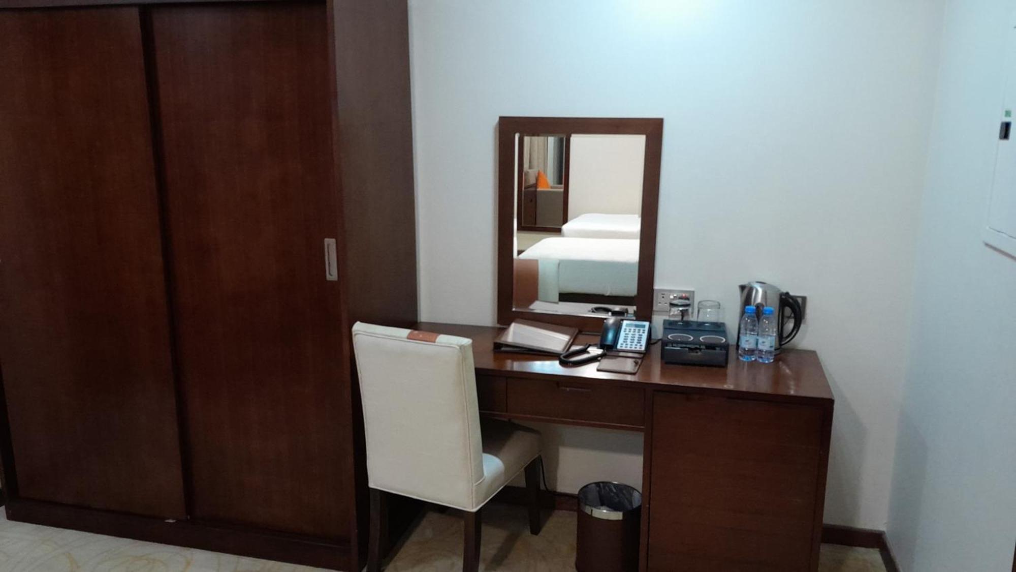 Sby Hotel Jeddah Exterior photo